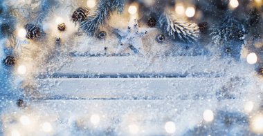 Yıldızlı Noel süslemesi