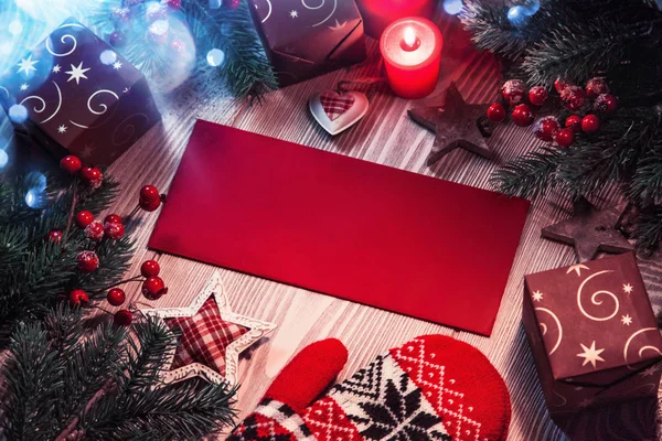 Tarjeta de Navidad con decoraciones — Foto de Stock