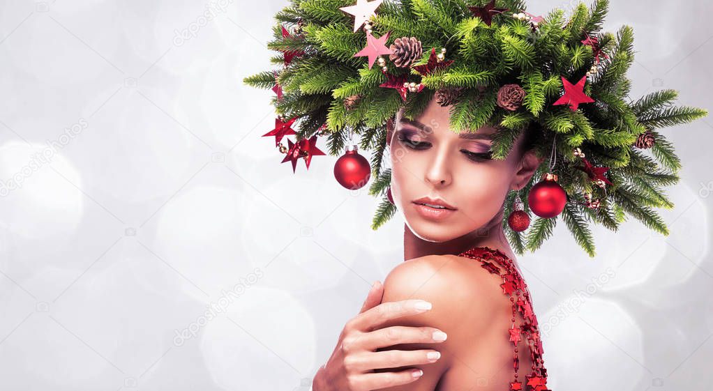 Beauty Fashion Model Girl with Fir Branches Decoration