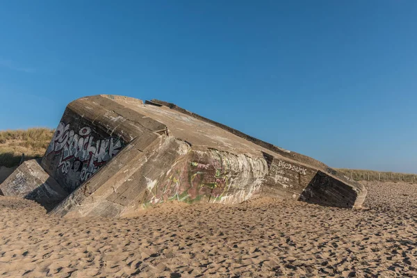 Bunker na praia — Fotografia de Stock