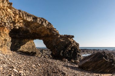 Ark rock formation (Pointe du Payre, France)