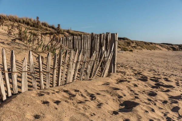 Clôture sur la plage — Photo