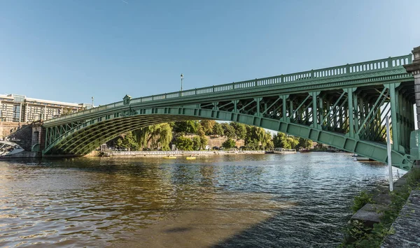 Brug van de Motte Rouge in Nantes (Frankrijk) — Stockfoto