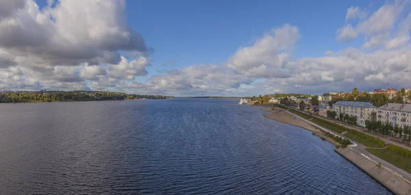 Vista do rio Volga e cidade de Kostroma — Fotografia de Stock