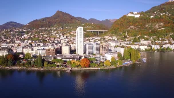 วิดีโอทางอากาศ 4K ของ Montreux - Leman Lake Waterfront, สวิตเซอร์แลนด์ — วีดีโอสต็อก