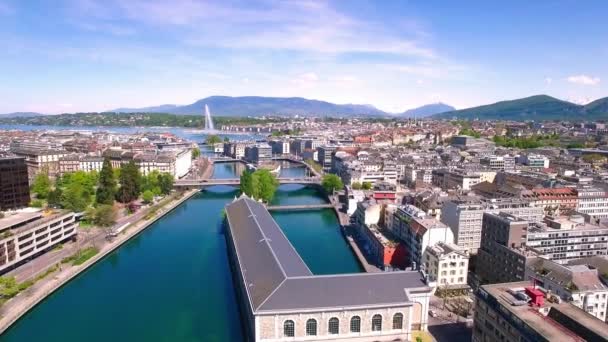 4 k luchtfoto beeldmateriaal van Genève stad in Zwitserland - Uhd — Stockvideo