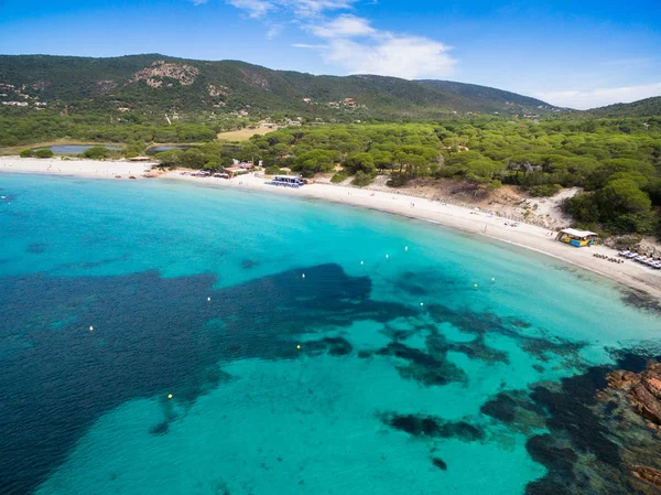 Luftaufnahme des Strandes von Palombaggia auf Korsika in Frankreich — Stockfoto