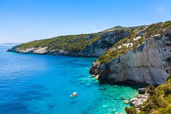 Agios Nikolaos mavi görünümünü Zakynthos (Zante) adasında mağaralar,