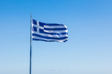 Keri Zakynth içinde havada sallayarak en büyük Yunan bayrağı