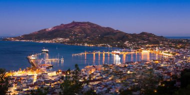 Panoramik hava gece kenti Zakynthos Zakintos Adası, 