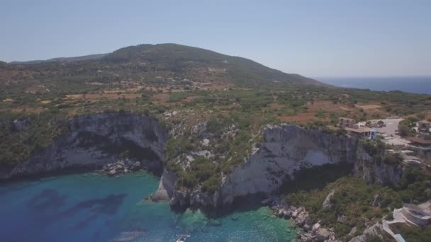 4 k (Uhd) pohled na Ajos Nikolaos modré jeskyně na ostrově Zakynthos (Zante), v Řecku - Log — Stock video