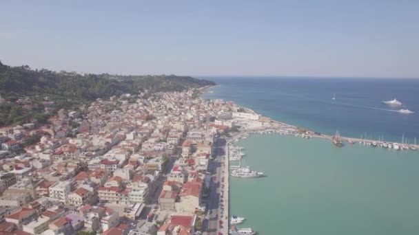 4 k (Uhd) Flygfoto av Zakynthos stad i Zante ön i Grekland - logga — Stockvideo