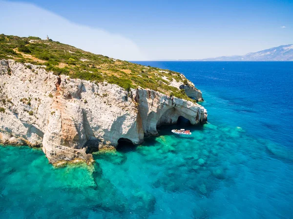 Vista aérea de las cuevas azules de Agios Nikolaos en Zante (Zante ) — Foto de Stock