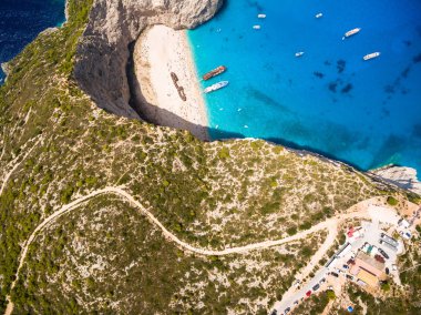 Navagio Beach Zakynthos (Zante görünümünde batık havadan görünümü