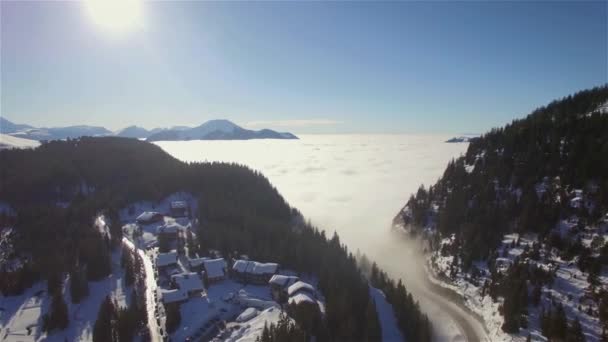 Veduta Aerea Della Stazione Sciistica Praz Lys Nelle Alpi Francesi — Video Stock
