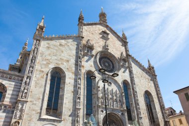 İtalya Milan yakınındaki Como şehirde Santa Maria Assunta Katedrali