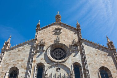 İtalya Milan yakınındaki Como şehirde Santa Maria Assunta Katedrali