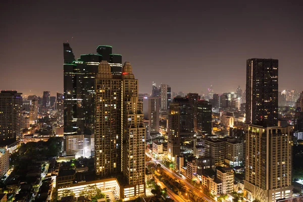 Bangkok flyg stadssilhuetten nattetid i Thailand — Stockfoto