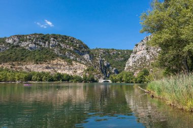 Fransa 'nın güneyindeki Verdon Vadisi nehri.