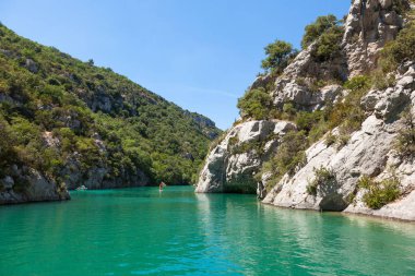 Fransa 'nın güneyindeki Verdon Vadisi nehri.