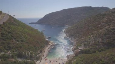 4k Zakynthos (Zante) Island, Yunanistan - Porto Vromi plaj havadan görünümü günlük yetersiz