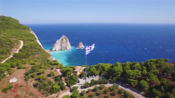 Luftaufnahme Der Größten Griechischen Nationalflagge Die Himmel Keri Auf Der — Stockvideo