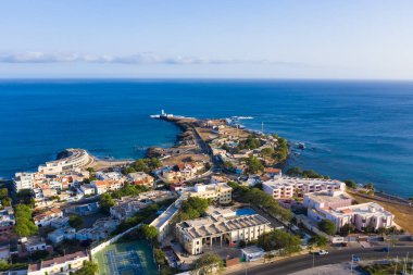 Santiago - Cape Verde başkentidir Praia şehrin havadan görünümü
