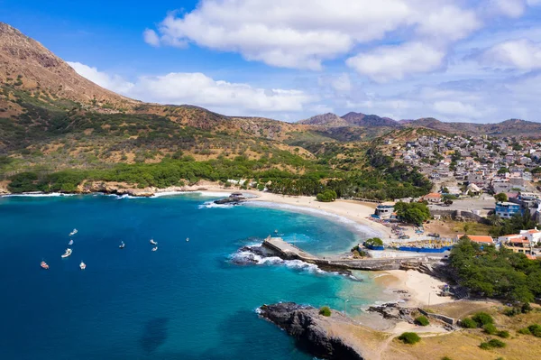 Εναέρια θέα της παραλίας Tarrafal στο νησί Σαντιάγο στο Πράσινο Ακρωτήριο - — Φωτογραφία Αρχείου