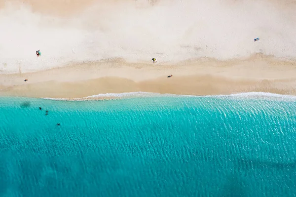 Flygfoto över Laginha stranden i Mindelo stad i Sao Vicente Isla — Stockfoto