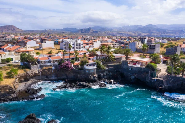 Vista aérea de la costa de Tarrafal (ponta de atum) en la isla de Santiago — Foto de Stock