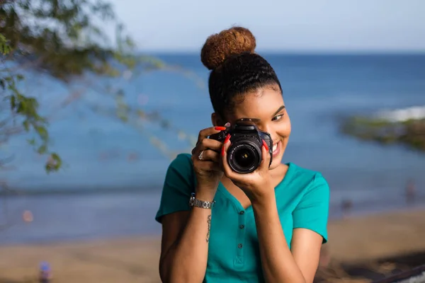 Afro Amerikaanse Fotografe Neemt Buitenfoto Black People — Stockfoto