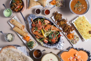  Hint yemeği çeşitleri. Üst görünüm veya düz uzanma.