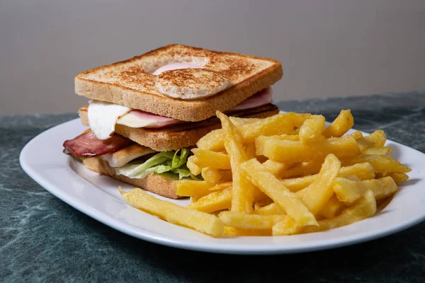 Bacon Egg Cheese Potato Sandwich White Plate — Stock Photo, Image