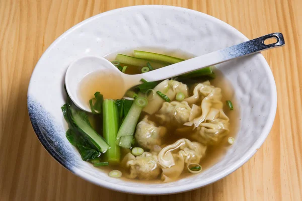 Prawn Won Ton Dumplings Noodle Soup Cantonese Hong Kong Chinese — Stock Photo, Image