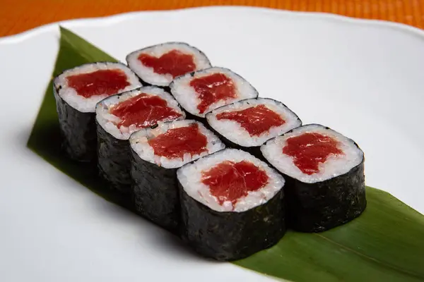 Sake Maki Japanese Sushi Rolls Tuna White Plate — Stock Photo, Image