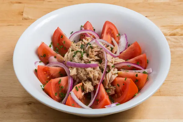 Ensalada Verde Saludable Con Atún Cebolla Tomates Ensalada Española — Foto de Stock