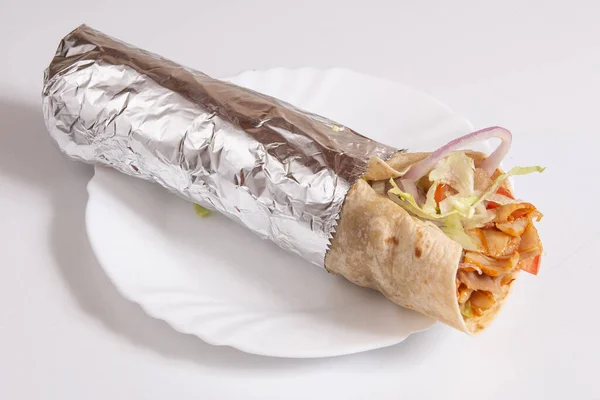 Tavuk Doner Kebabı Veya Shawarma Sandviçi — Stok fotoğraf