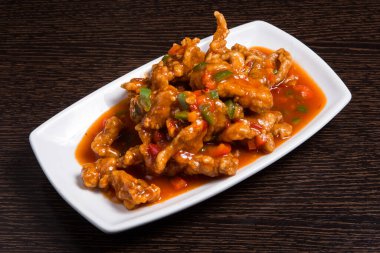 Hong Kong usulü tavuk.