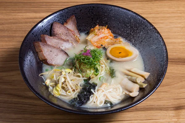 Delicioso Macarrão Ramen Mesa Prato Japonês — Fotografia de Stock