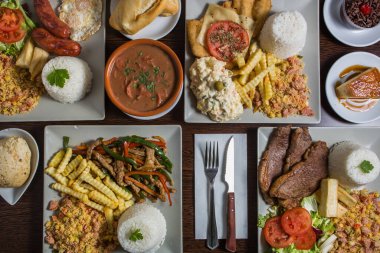 Biftek ve sebze, tavuk fileto, balık ve yumurta, pilav, salata ve çorbanın karışımı.