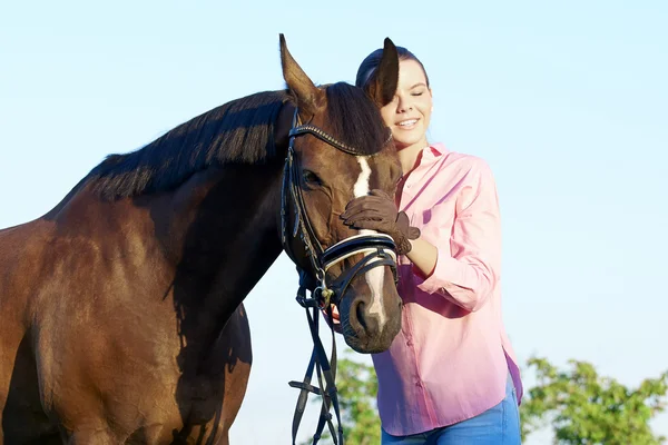 Güzel binici atı ile