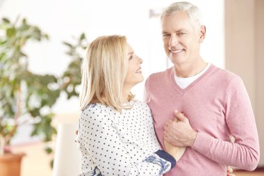 Üst düzey çift birlikte eğleniyor 