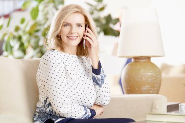 kadın kalmak bağlı 