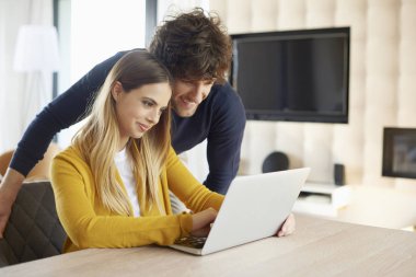 iki laptop birlikte evde kullanma