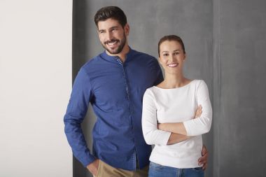 Seven genç çift birlikte 