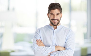 Kolları bağlı bir adam