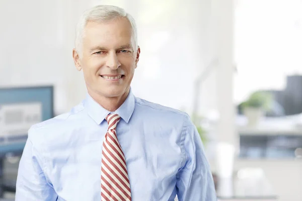 Close Marketing Director Businessman Standing Office While Looking Camera Smiling — Stock Photo, Image