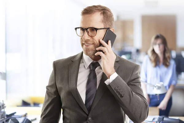 Middle Aged Executive Businessman Wearing Suit Standing Office While Making — Stock Photo, Image