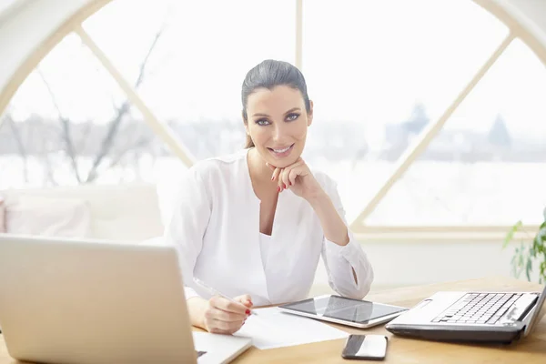 Smiling Sales Woman Doing Some Paperwork Office While Sitting Front — Stock Photo, Image