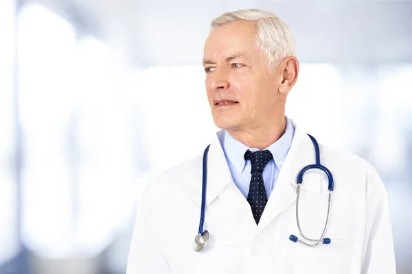 Shot Senior Male Doctor Stethoscope His Neck Standing Hospital — Stock Photo, Image